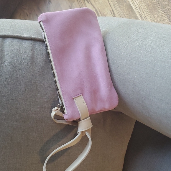 Able Local + Global wristlet - Picture 2 of 6